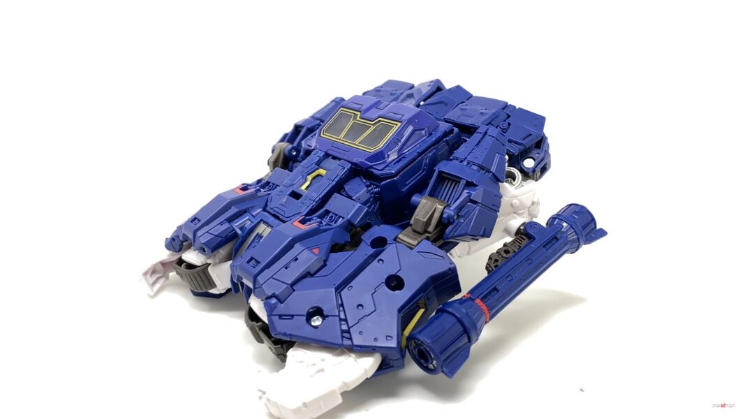 Transformers Studio Series 83 Soundwave More In Hand Image  (43 of 51)